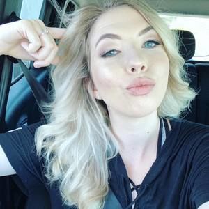 Meet your Posher, Kelsey